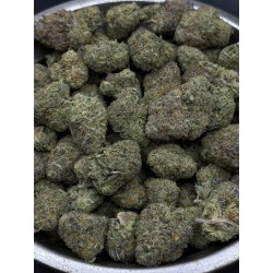 Ztrawberry (THC 22%) | ไฮบริด - รสหวานเบอร์รี่และผ่อนคลายร่างกาย