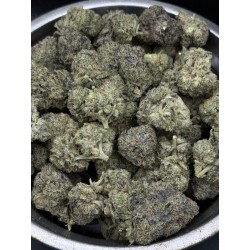 Ice Cream Cake Top Shelf | ดอกกัญชาไฮบริด 23% THC กลิ่นครีมและน้ำมัน